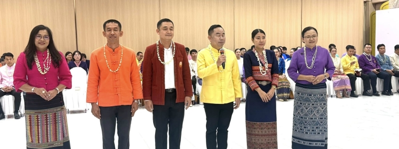 โรงเรียนหอพระ ร่วมพิธีสระเกล้าดำหัว ผู้บริหารโรงเรียนมัธยมศึกษากรมสามัญศึกษา (เดิม)