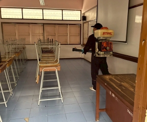 โรงเรียนหอพระ พ่นยาป้องกันยุงลาย เพื่อห่างไกลไข้เลือดออก