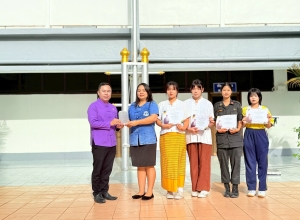 นักเรียนคนเก่งหอพระ