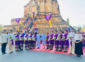 โรงเรียนหอพระร่วมรับเสด็จฯ